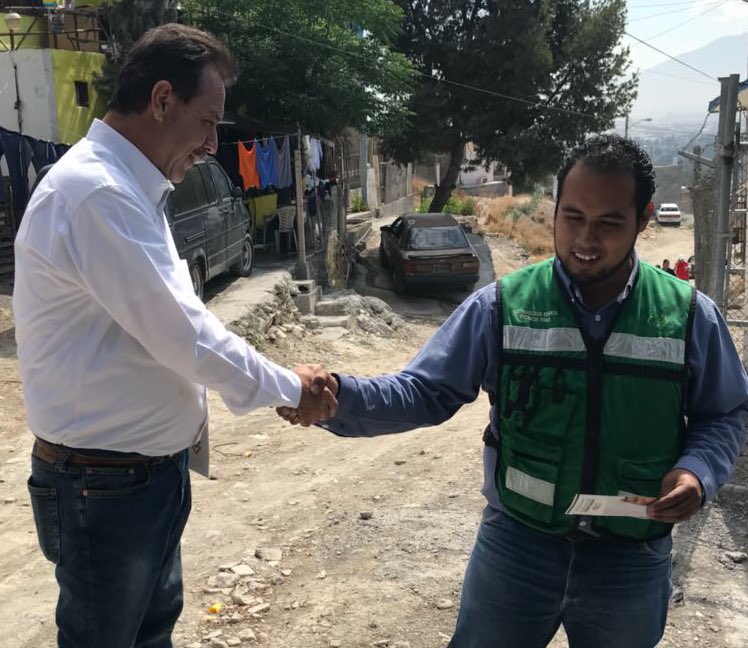 F_DeLasFuentes's tweet photo. Compromiso con el sector obrero 
“En el Congreso de la Unión 🇲🇽 con tu voto, propondré que no le quiten impuestos a  las horas extras de quien  trabajan más y ganan menos; para elevar así el ingreso familiar y el bienestar social.”#FernandoLoHacePosible ✅ Candidato Dip.Fed #7 https://t.co/xdRxjwiNJB