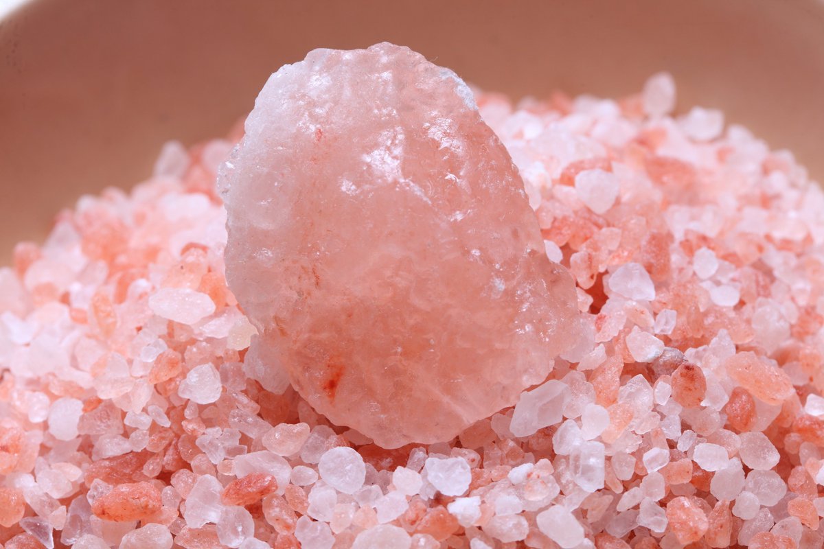 SaltTherapyG's tweet photo. TRIVA: Did you know that some of the benefits of salt therapy are good for the respiratory system? Click the “Book Now” button at the top of our page for more session details! https://t.co/fTbH3EXUEz