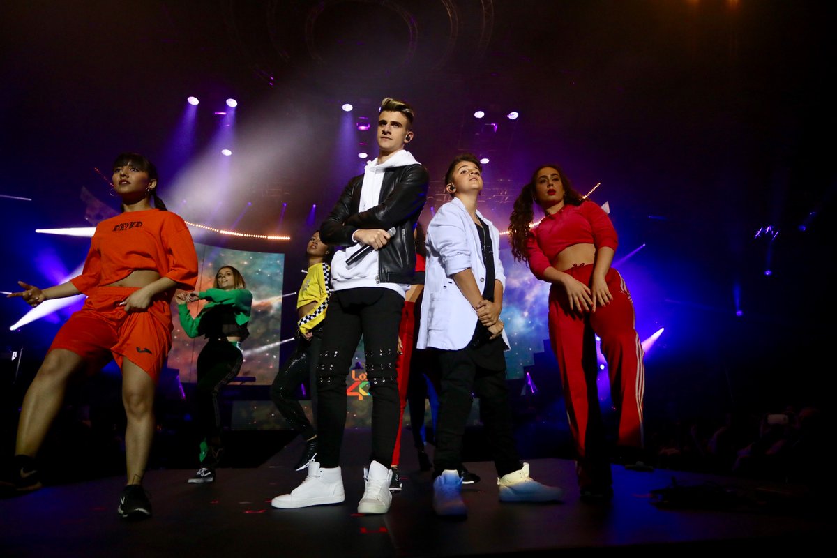 40PrimaveraPop's tweet photo. Imágenes de una noche para el recuerdo #LOS40PrimaveraPop #UnFestivalParaTodos https://t.co/cGu7haDwak