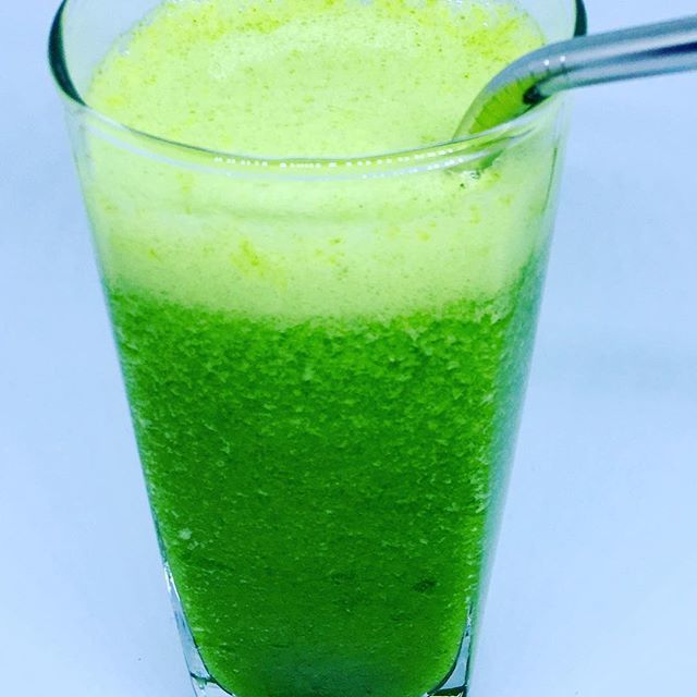 TheSushDutta's tweet photo. Banana-arugula-spinach-coconut water smoothie #smoothierecipes #greensmoothie #smoothieday #heathyfood #eathealthylivestrong #myhomecooking #myhomekitchen #mydelicioushomecooking #healthyeats #healthyrecipe #fullofantioxidants #eatfood #livelife #enjoyev… https://t.co/5MsVN16HbX https://t.co/Hwhhg4Nlm2
