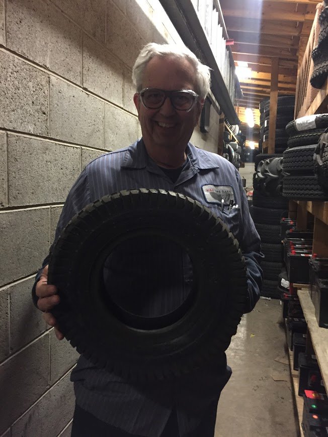 K And K Tire Barn On Twitter Ernie Showing Off The Wheelbarrow
