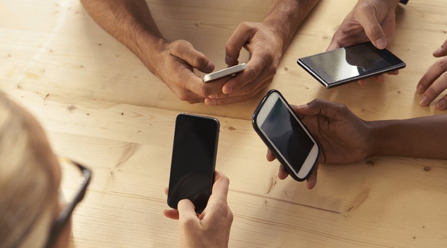 This might not come as a shock. 

Multitasking with a mobile phone negatively impacts students' lecture recall, reading comprehension, and reading speed. blogs.edweek.org/edweek/Digital…