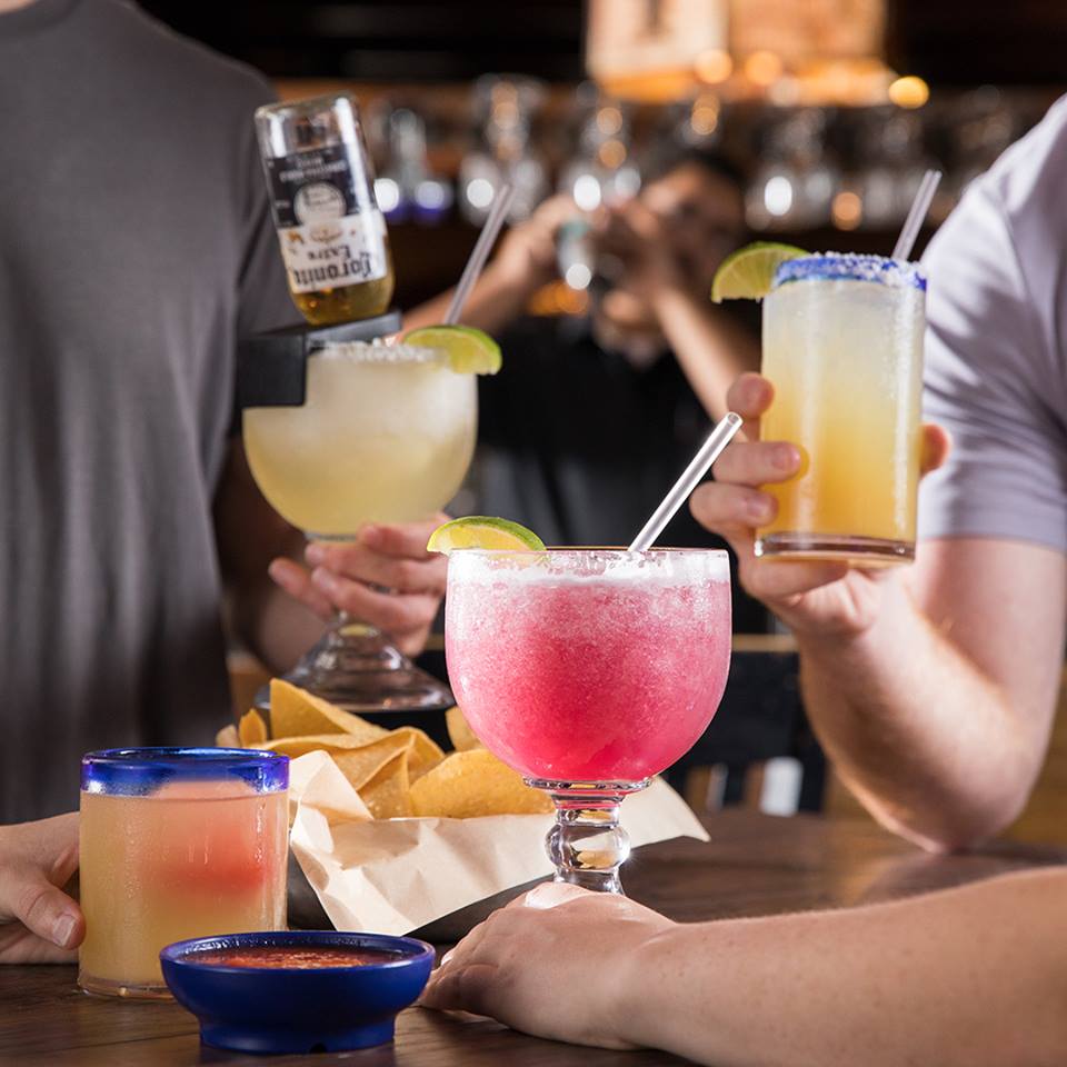 SHSDesMoines's tweet photo. Celebrate Cinco De Mayo tomorrow at @ontheborder Mexican Grill & Cantina at Jordan Creek Town Center.
#shsdeamoines #desmoines #springhill #desmoinesiowa #iowa #ontheborder #jasoncreektowncenter #cincodemayo #exploredesmoines #experiencedesmoines https://t.co/puirL2xWfu