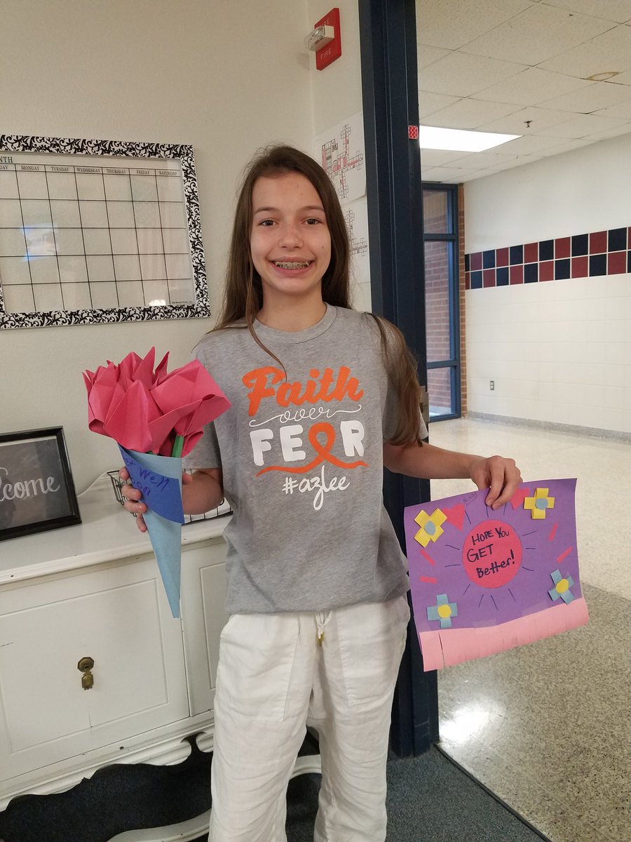 MrsGilmerELA's tweet photo. Rowan showing some of the notes and creations of encouragement to #azlee , proving that our words make a difference! #whyELAmatters #ActonMS https://t.co/5UPppgsca0