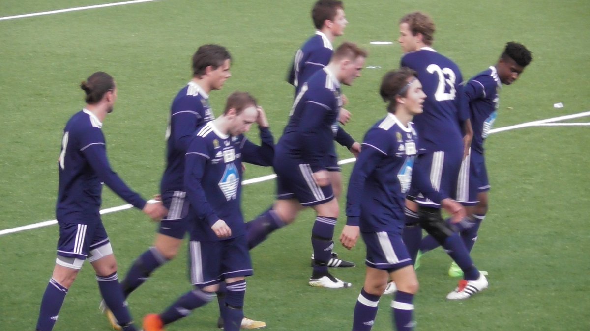 asbjvik's tweet photo. Vestnes Varfjell - Sunndal: 3 - 2 (  Mål: Amund Stavem )
https://t.co/laRPDBkUwP https://t.co/9jsWowtiG9