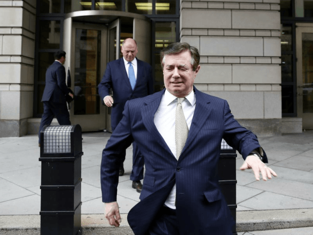 Chris_1791's tweet photo. Judge in #Paul_Manafort Trial Questions Mueller Investigation’s Authority, Motives, Honesty, Demands Unredacted Memo https://t.co/SuVmFnYCHH via @BreitbartNews https://t.co/F2UIRhzNNn