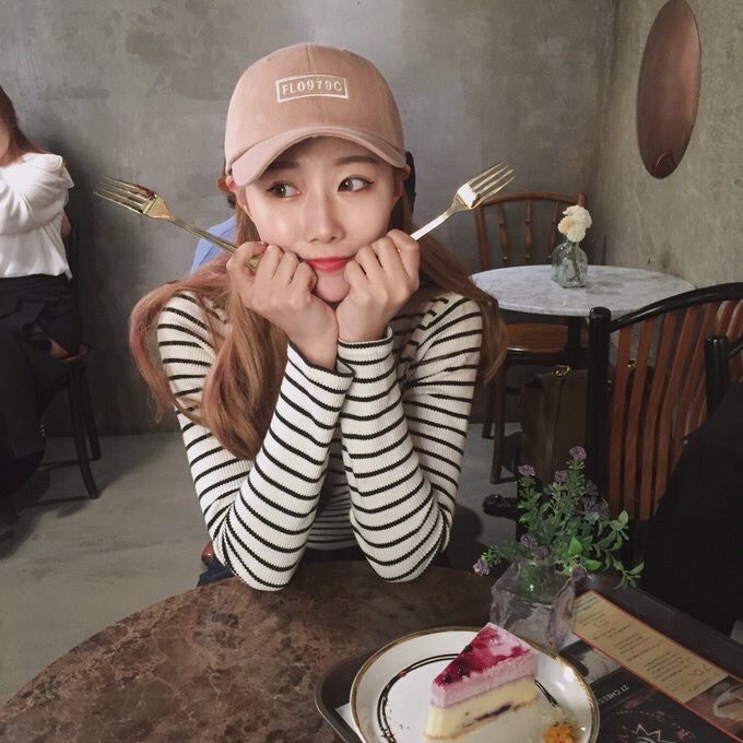 dcasgfs's tweet photo. Hi! this is a new gf au! account for Dreamcatcher, if you have any suggestions my dms are open!
#Dreamcatcher #드림캐쳐 https://t.co/KCxwIRDsiw
