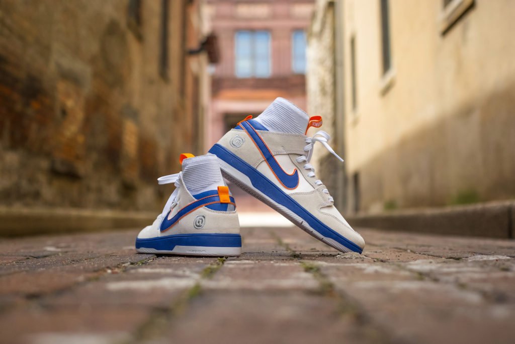 nike sb x medicom dunk high