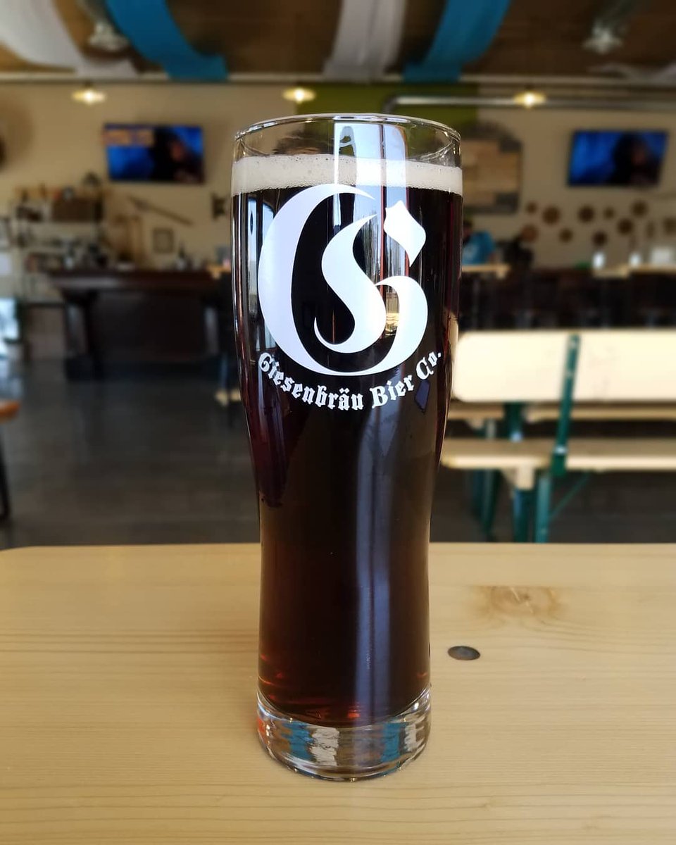 Giesenbrau's tweet photo. The force is strong with this one. We're back from #CBC2018 just in time to tap #WookieeSeries #3: Bowcaster, a traditional Märzen Rauchbier. On tap now + Star Wars on all day. May the 4th be with you.
#MNBeer #Rauchbier #Bowcaster #Giesenbräu #BierTogether #Weyermann https://t.co/R1QCTbsCki