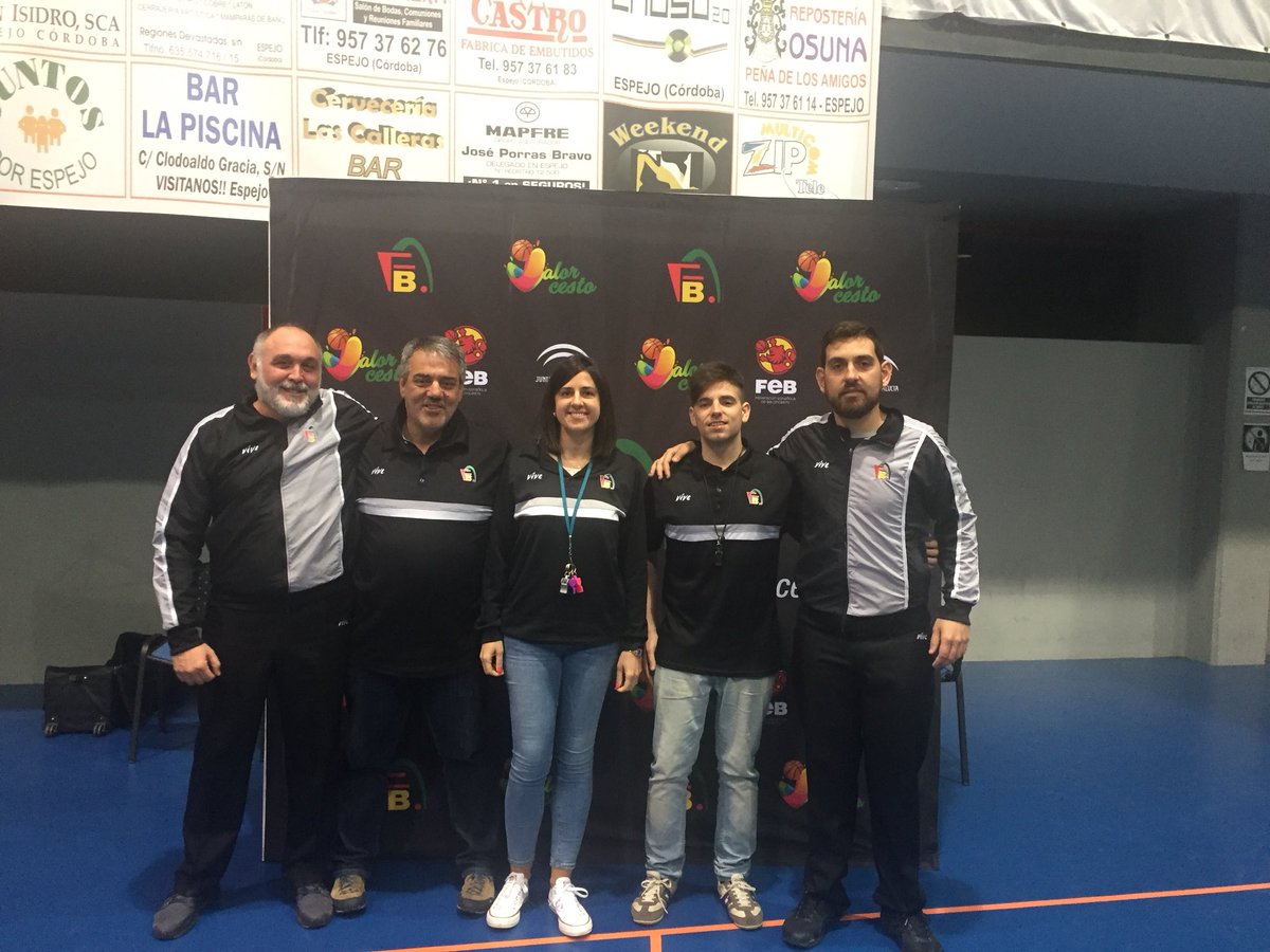 FAB_Cordoba's tweet photo. Final SM 2P 3ºC @FAB_Cordoba  @ClaritasIulia    53
@cbmaristascor 49
#valorcesto 🏆🥇🥈🏀⛹🏽‍♂️🏆 https://t.co/eteRNDDf6H