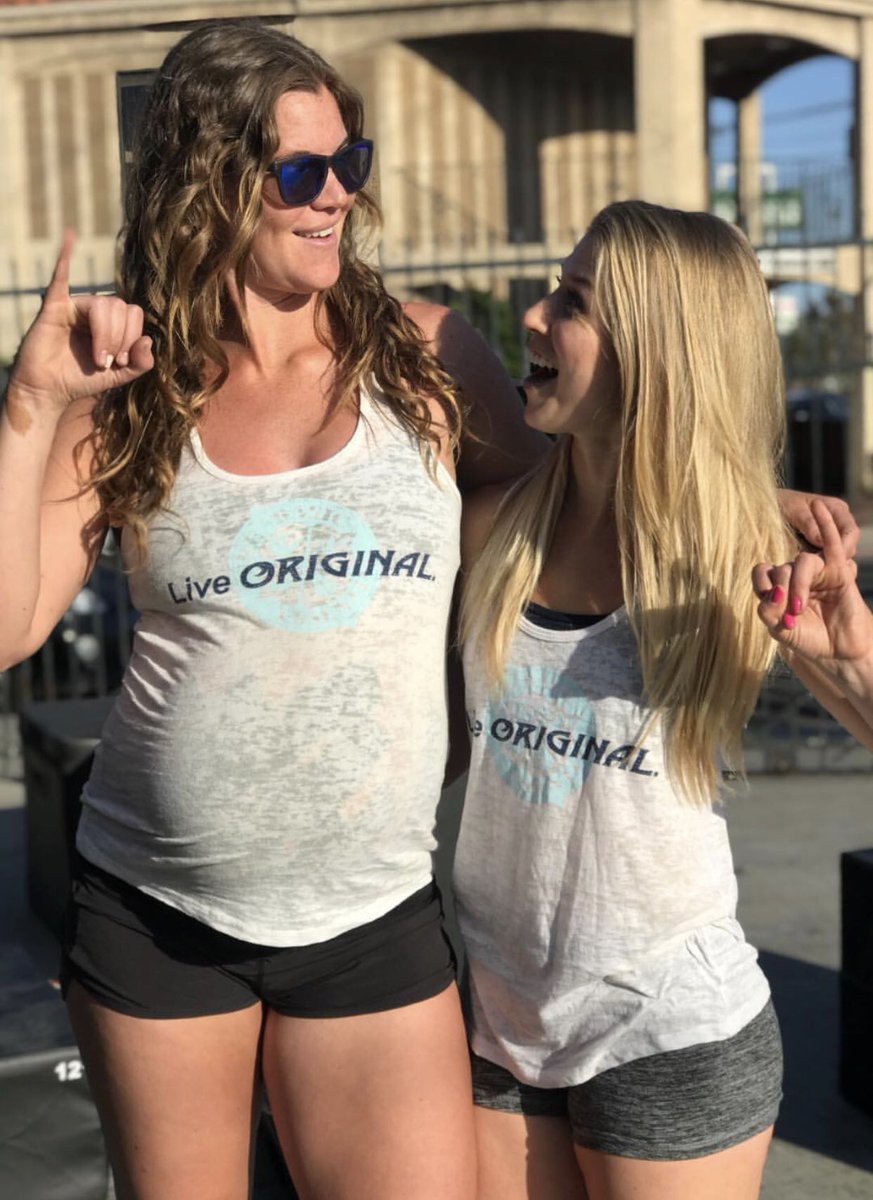 Live ORIGINAL. | #PinkyUp