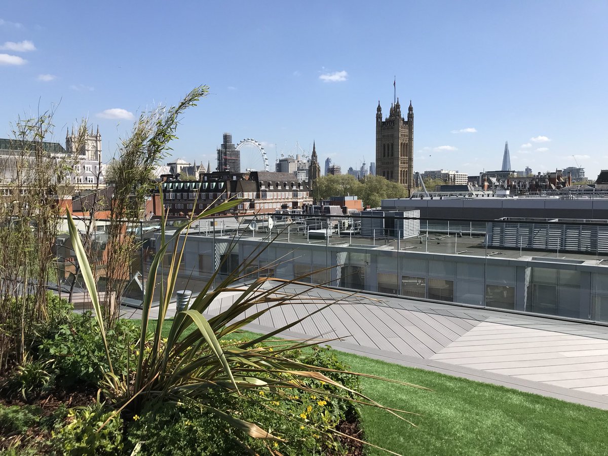 WhiteInkArch's tweet photo. Sunny afternoon in London exploring @WhiteInkArch completed projects for @TWCLProperty #WestminsterQuarter #PalaceView @McAleerRushe #cityliving https://t.co/fWxymKwoKR