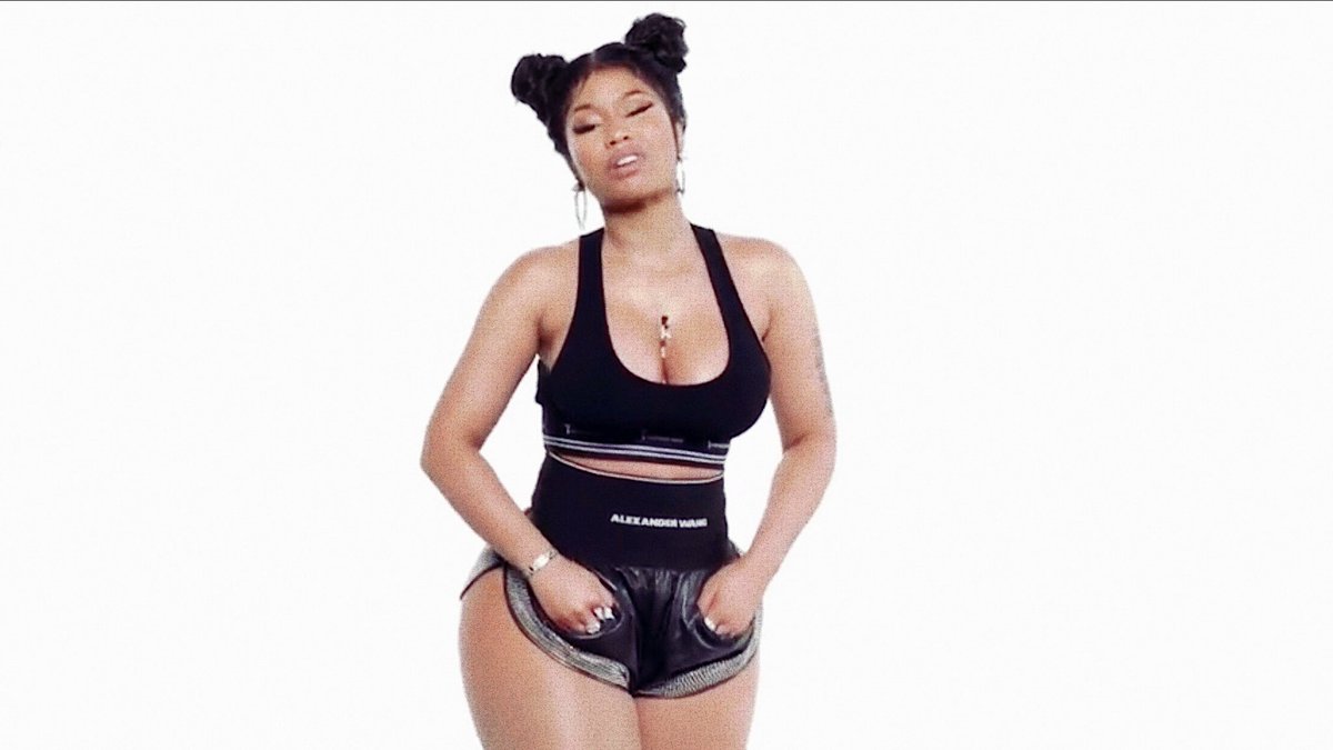 s_yourleader's tweet photo. name go ding dong #BarbieThingzVIDEO https://t.co/bpkRDexKiV