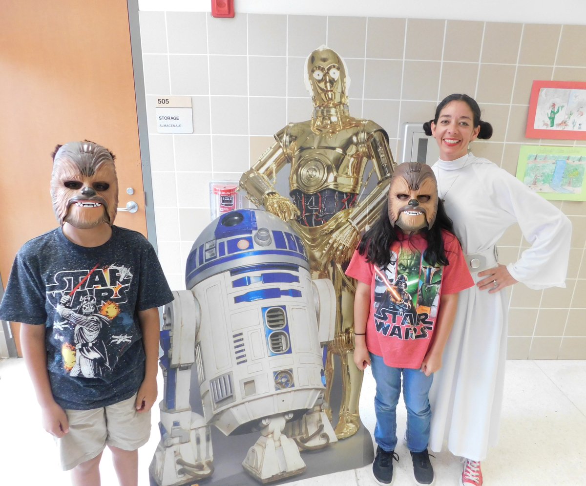 OakForestES's tweet photo. #MayThe4thBeWithYou #TeamOFE https://t.co/dORuRy7i2h