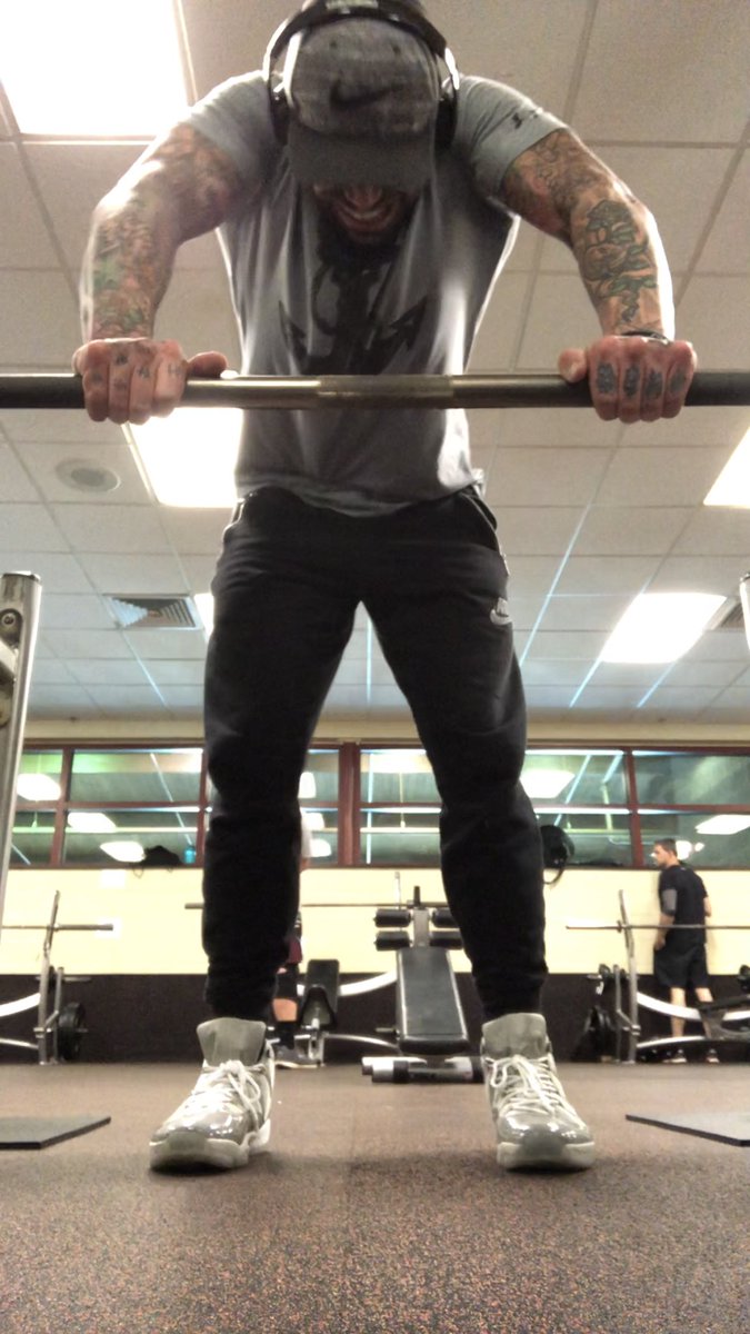 JkambTheMartian's tweet photo. Sometimes #FlexFriday can’t happen because Jims programs leave you like this 😅😂 - week 3 #RippedIn6, who else is crushing one of Jims programs? Which one?! https://t.co/hCd5HIntxu