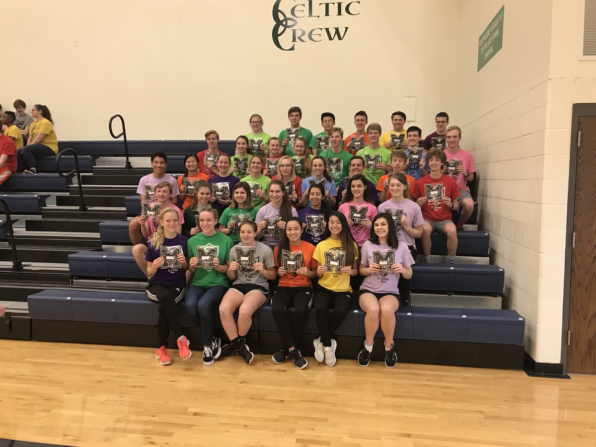StRoseHouse's tweet photo. Congrats to our Tri-Athlete and Academic Letter recipients from St Rose🏆📚🌹 Nicole L., Zach B., Nick M. #StRoseRocks #LuckytoBeLuke #GriffinPride https://t.co/oh5qeelxFK