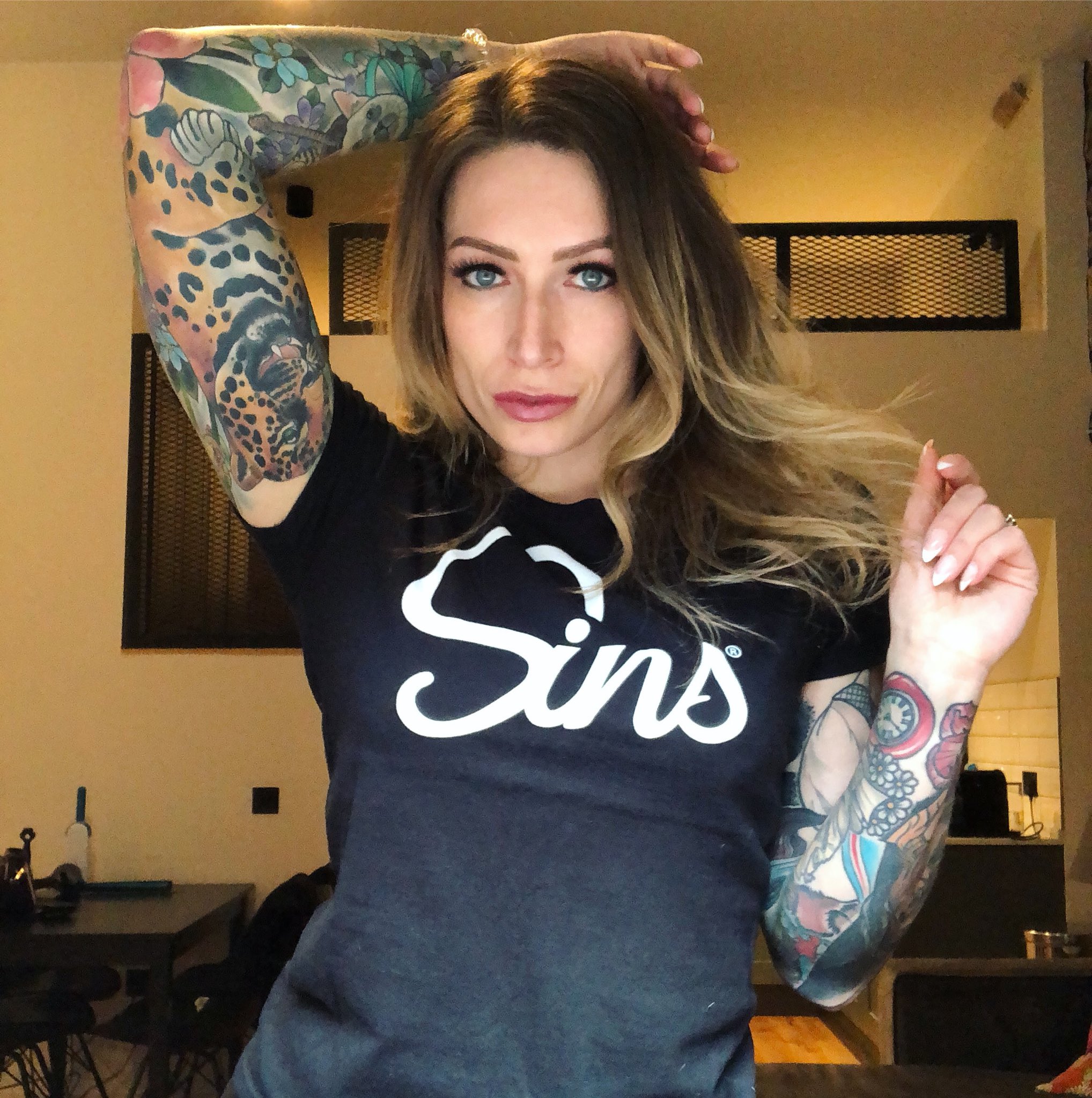 ава аустен. Ava austen. ава аустен такси. Ava austin актриса. Ava austen модель.