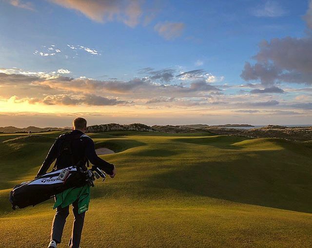 royalportrush's tweet photo. Great evening for some golf here at Royal Portrush 😃⛳️ #summerevenings #greatdayforgolf #royalportrush #royalportrushgolfclub #dunluce #portrush #golfstagram #instagolf #theopen2019 #golf #golfer #whereelsewouldyouratherbe https://t.co/AtyW1zjK27 https://t.co/K4lYk1cD2K