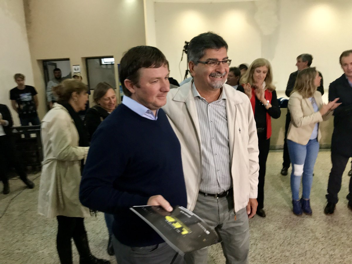EnersaArg's tweet photo. #MiCiudadLED 💡♻️ | Entregamos a 36 Juntas de Gob. del Dpto. #Paraná, 630 Luminarias #Led. Esta acción forma parte del Programa Provincial de Alumbrado Público Eficiente “Mi Ciudad LED” que llevamos adelante junto a @GobiernoER https://t.co/cJsLX30ZAW