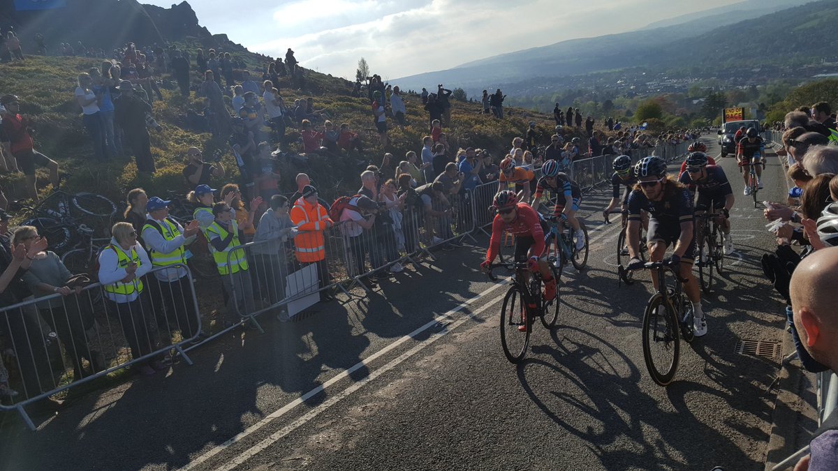 Stephen98Murray's tweet photo. Brilliant evening watching last few kms of #TDY in #ilkley in the sunshine with @1sarahmurray1 and boys! Thomas so pleased to get a water bottle from a Katusha Alpecin rider after the finish! https://t.co/tfRVlWe9ny