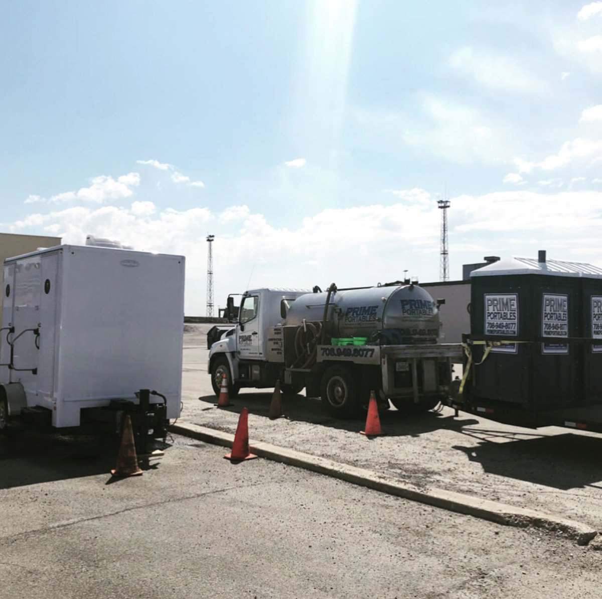 PrimePortables's tweet photo. Whether you’re looking for a #restroomtrailer or #portapotties (or both!), call Prime Portables for excellent service and quality! https://t.co/eg0D5uValG

#chicago #restroomrental https://t.co/UJXOB7hjBY