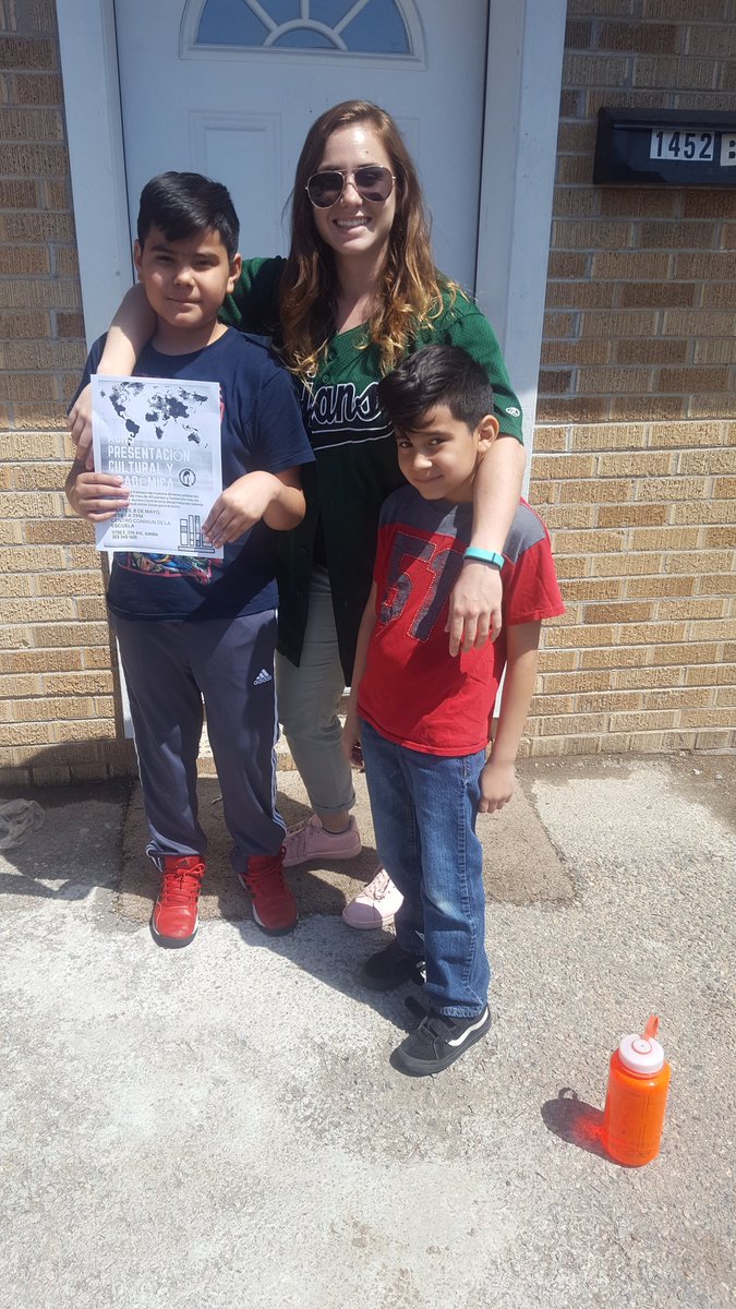 Nickelsaysthis's tweet photo. Going around the community to spread the word about culture night May 8th at @TrojansACHS (Aurora Central) @aurorak12 https://t.co/z3TYJkyLVq