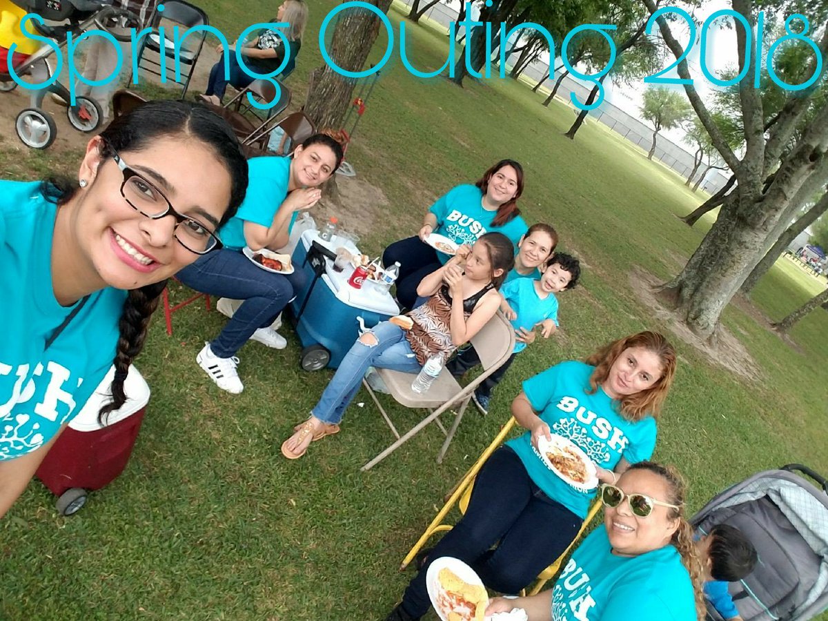 CreaMemorias's tweet image. Had a great time at the park
Bush Family Reunion
#SpringOuting2018