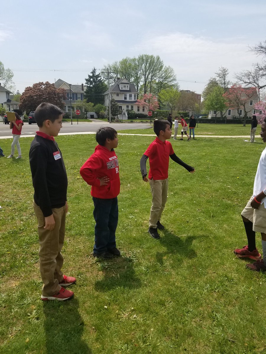 MrsArauz's tweet photo. Day 2 of our 5th grade Vocab Race! Using #MindAligned strategies to help us remember our vocabulary! #RBBisBIA @rbmsROCKETS @MrClarkVP @JustineCoppola @countbasiethtr https://t.co/pQN1XlakdB
