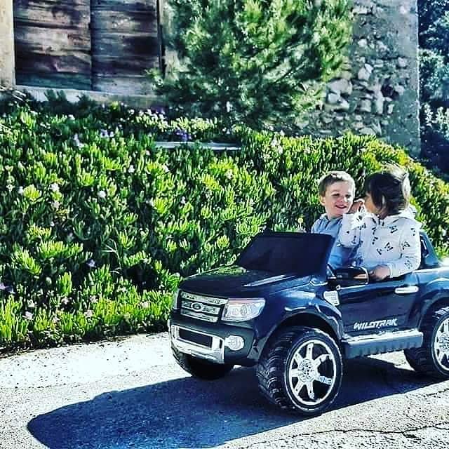 Želite da Mali Vozniki pridejo tudi k vam? 😮😊🚘 Brez težav! Mali Vozniki so aktivni na vseh dogodkih, kjer je velika poučna zabava za starše in otroke.
➡️ Pokličite nas na 070-727-007 in dogovorili se bomo o vseh podrobnostih.
➡️ malivozniki.si
➡️<a href="/malivozniki/">Mali Vozniki</a>
🚘