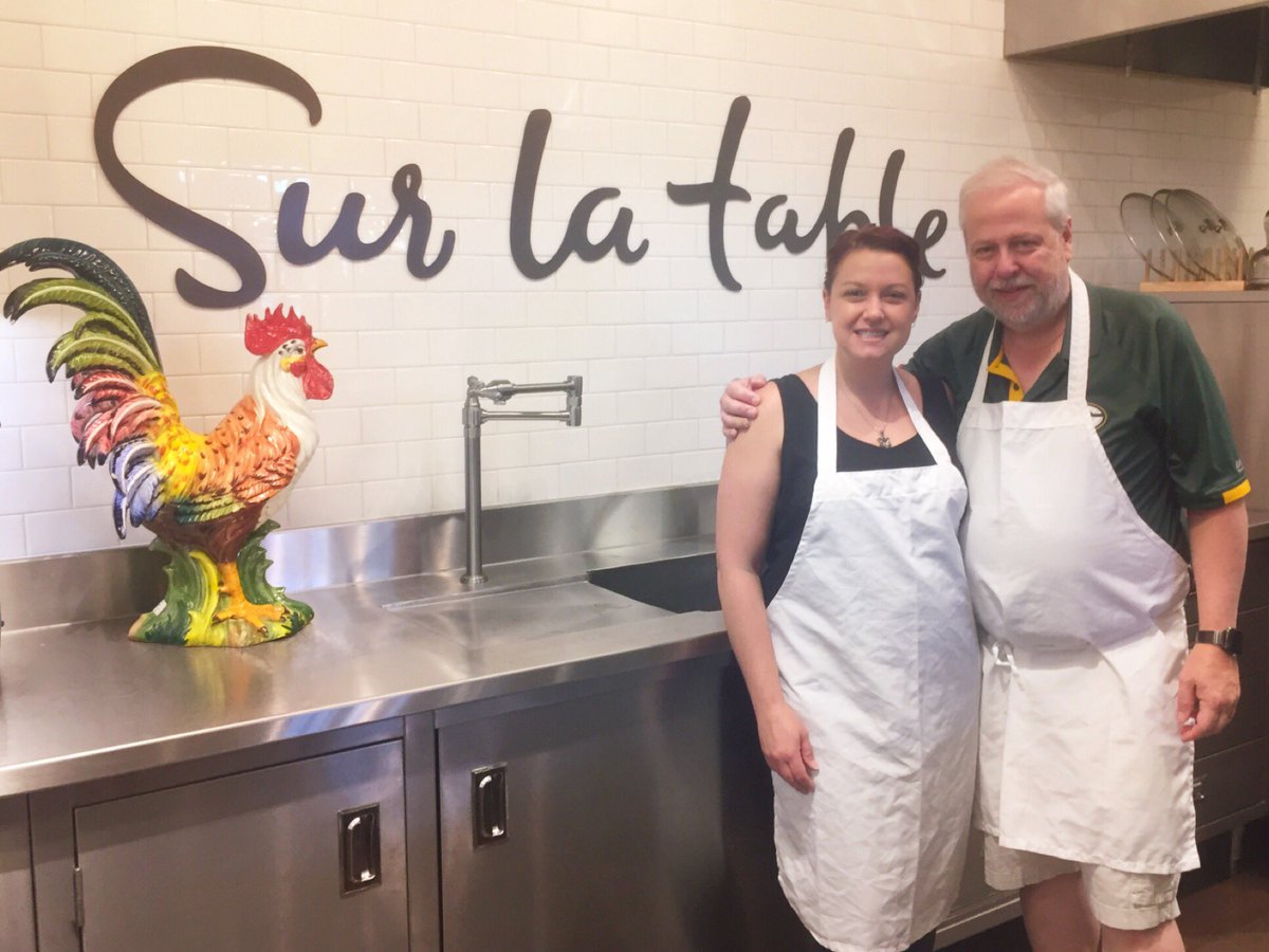 meeshies_world's tweet photo. Celebrating my dad's birthday at a @Sur_La_Table cooking class. We were the only ones registered, so we got Chef Kat all to ourselves 😊 https://t.co/tROdSv3Z71