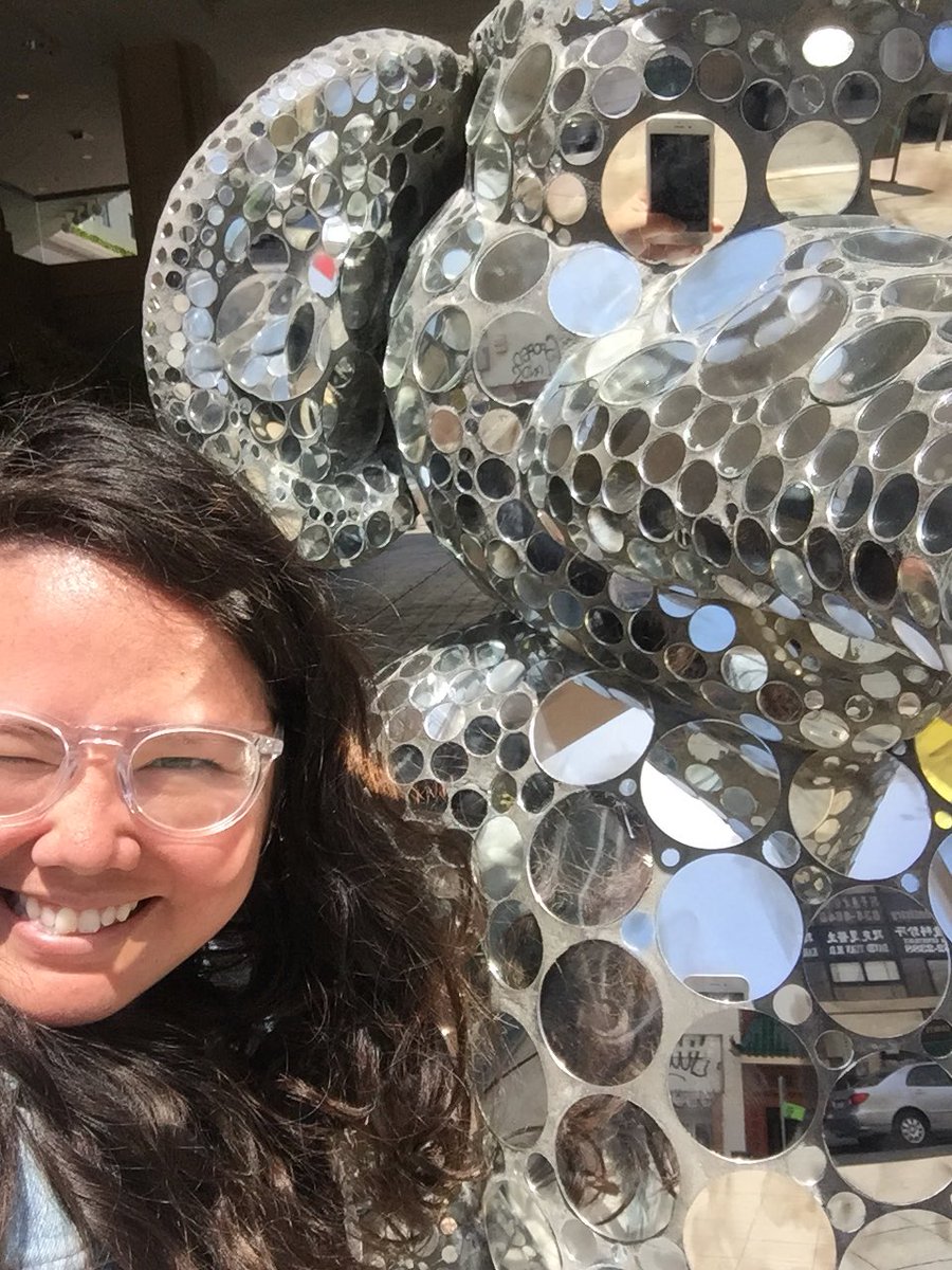 yourfriendkehau's tweet image. saw this incredible sculpture in oakland’s chinatown. it’s like a disco ball rat ✨✨
 
i 💛 public art!

#stomperinthetown
art by: erin colcord