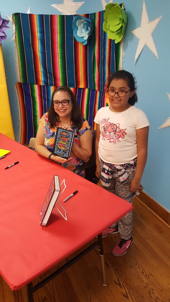 RMArredondo_3's tweet photo. Enjoying #CocoNight with our very special guest @dianalopezbooks ! A wonderful turnout! We are so grateful! #dawsonshines @CCISD @rasilva60 @laurastout08 https://t.co/ht8SrVeBXP