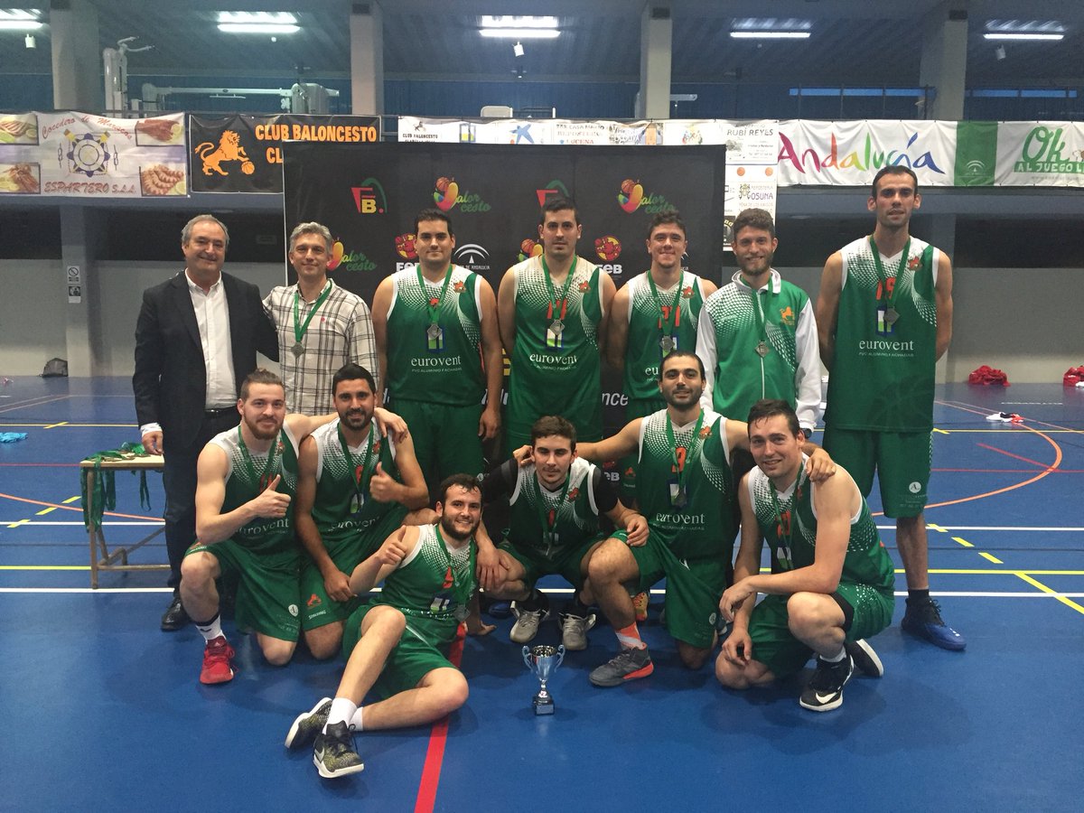 FAB_Cordoba's tweet photo. Final SM 2P FINAL @FAB_Cordoba  @ClaritasIulia    
@cbmaristascor 
#valorcesto 🏆🥇🥈🏀⛹🏽‍♂️🏆CAMPEÓN MARISTAS https://t.co/ltL77d23WV