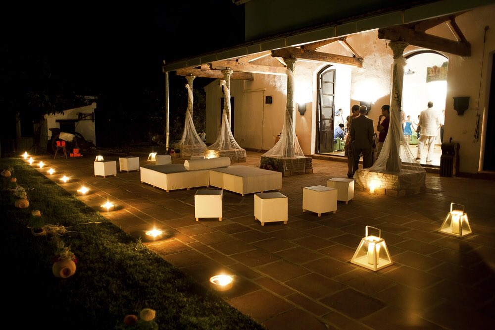 Ja tenim obert el nostre “chill out” durant tota la nit!!! Avui divendres us esperem!!!