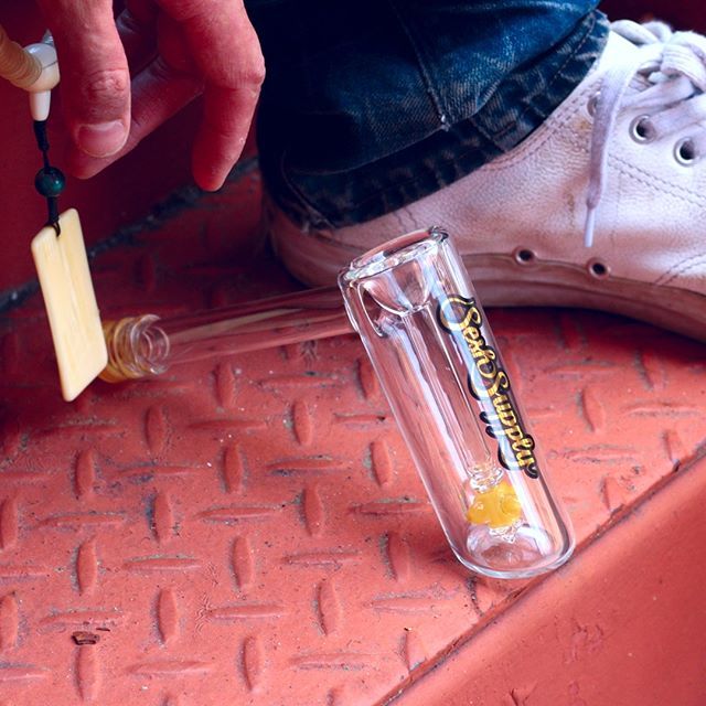 seshsupply's tweet photo. Keep moving! The Castor hammer will be with you every step of the way
.
.
.
#seshsupply #smokesesh #glassofig #newadventures #beagressive #errrday #smokeeveryday
#stayup #functionalglass # 420life #420adventure #productivesmoker #weshouldsmoke https://t.co/SOJecRrRKB https://t.co/IqrtMrdlXB
