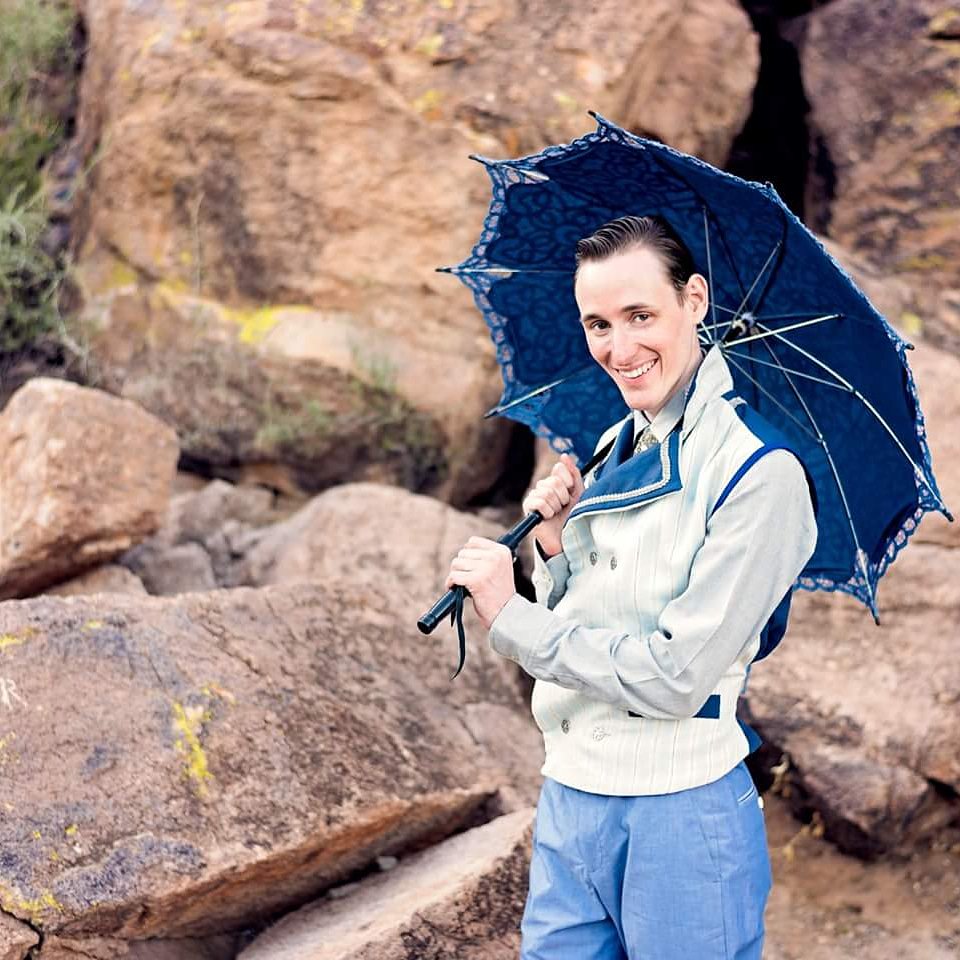 MadameAskew's tweet photo. Join the Grand Arbiter for our Facebook live teatime & discussion of our adventure to @OutlantaCon
Tonight at 6:30pm PDT, 6:30pm Arizona, 7:30pm MDT, 8:30pm CDT and 9:30pm EDT.
https://t.co/ugTzpgH10F
Photo courtesy of KDR Photography LLC
#FridayTea #VirtualiTeaParty https://t.co/4gKC8vg9u1