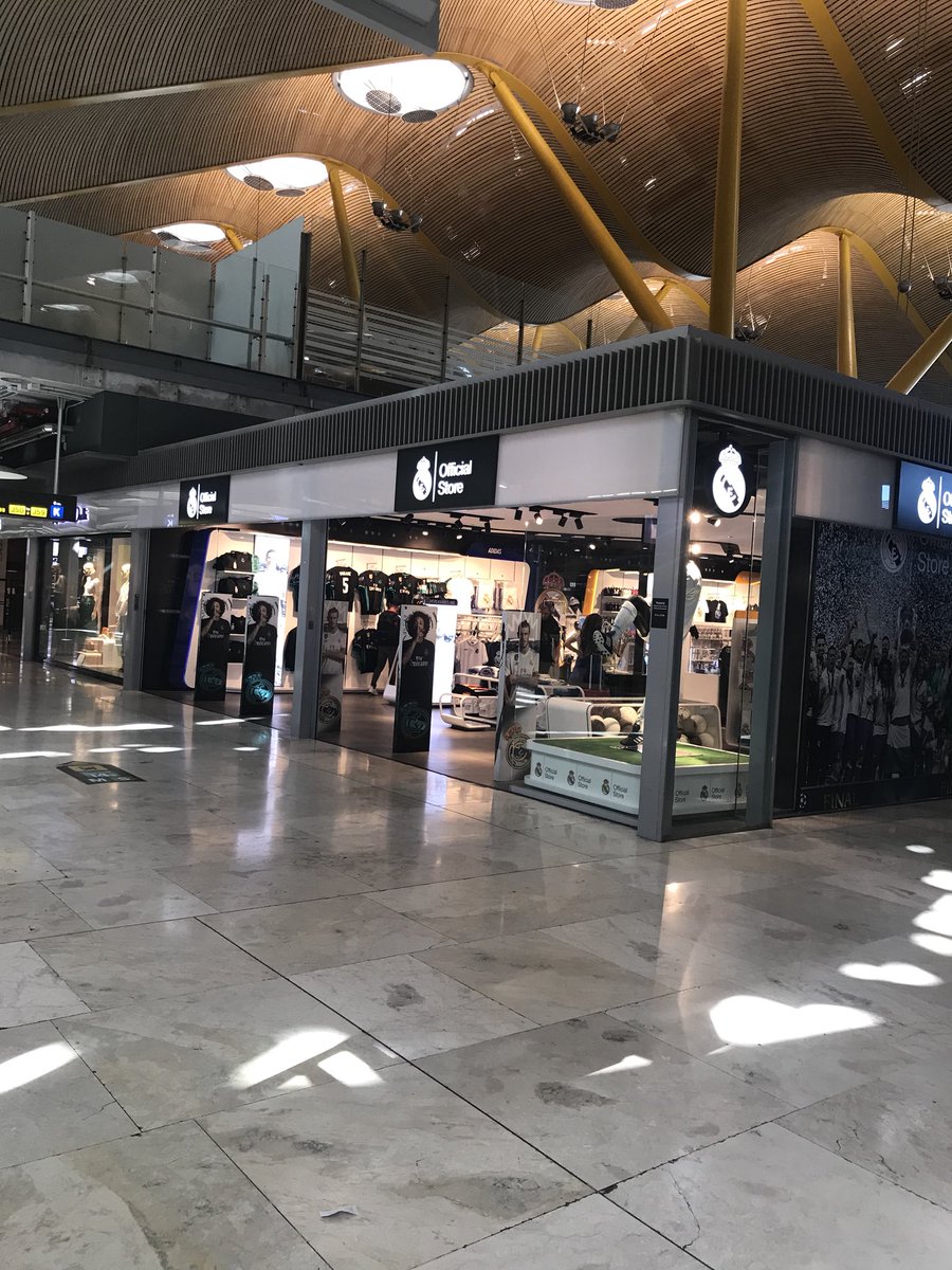 AnthonyD_Angelo's tweet photo. Hostia chaval, vaya tienda de 💩 https://t.co/nm0YznArum