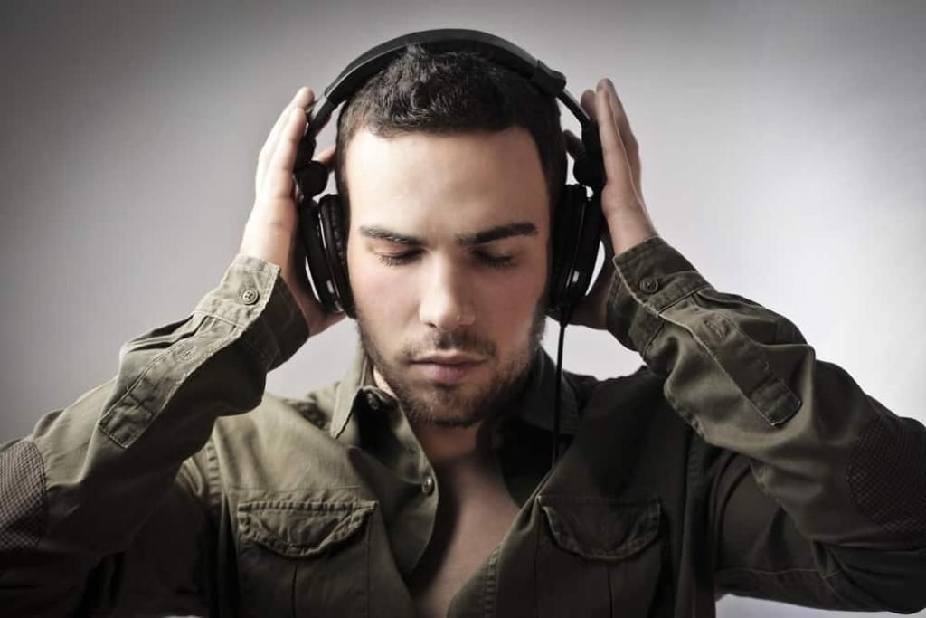 downtojam's tweet photo. The Best Surround Sound Headphones: 2018's Guide And Best Models https://t.co/RW1tPLabMl https://t.co/Au8gIrpYed