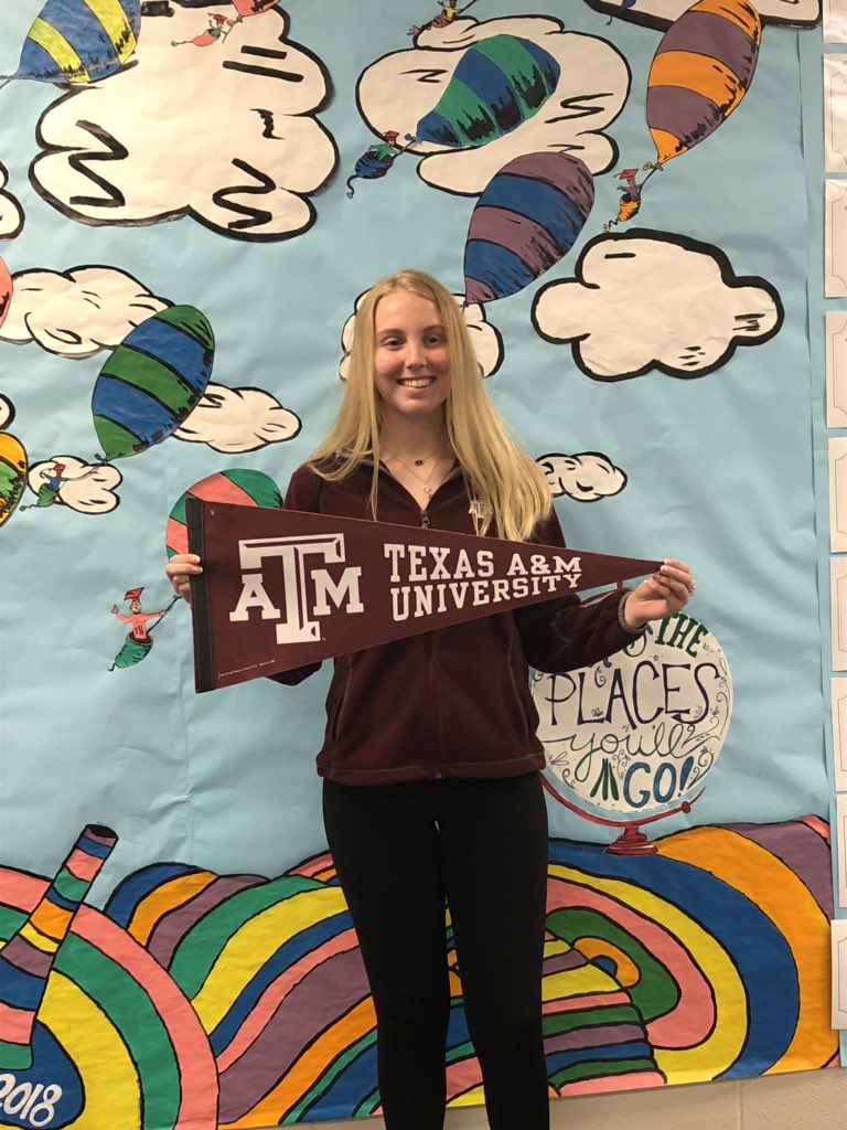 GenTXVictoria's tweet photo. #GenTxVictoria #CollegeIsWhatsNext #VWHS https://t.co/VAac6rc5Pb