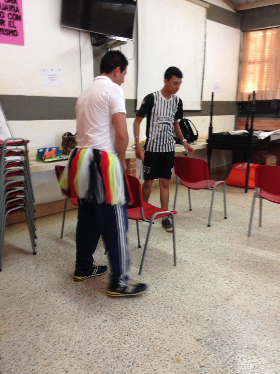 Laventanacirco's tweet image. Encuentro con docentes y gestores en el Retorno #Guaviare, generando lazos de compromiso con el respeto de derechos de niñas y niños.
#Circópolis #CircópolisQuiereHacerteFeliz @ICBFColombia #Amas @gipadile @erikactriz @erikjerena