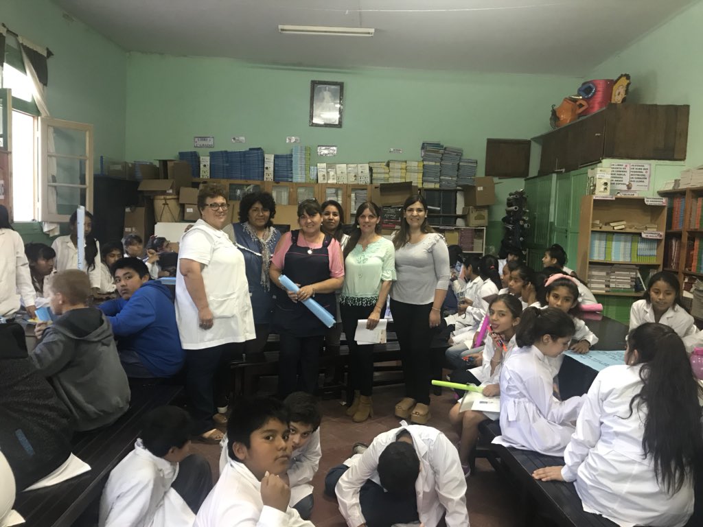 ErradicacionTI's tweet photo. [AHORA] en Escuela Gob. Manuel Solá compartimos Taller para Niños y Niñas de 6• y 7• grado.
“Juntos Podemos Erradicar el Trabajo Infantil”
#Cerrillos @GobiernoSalta @MdeProduccion @paulabibini 
@CeleCorimayo https://t.co/zSbd0aAHUM