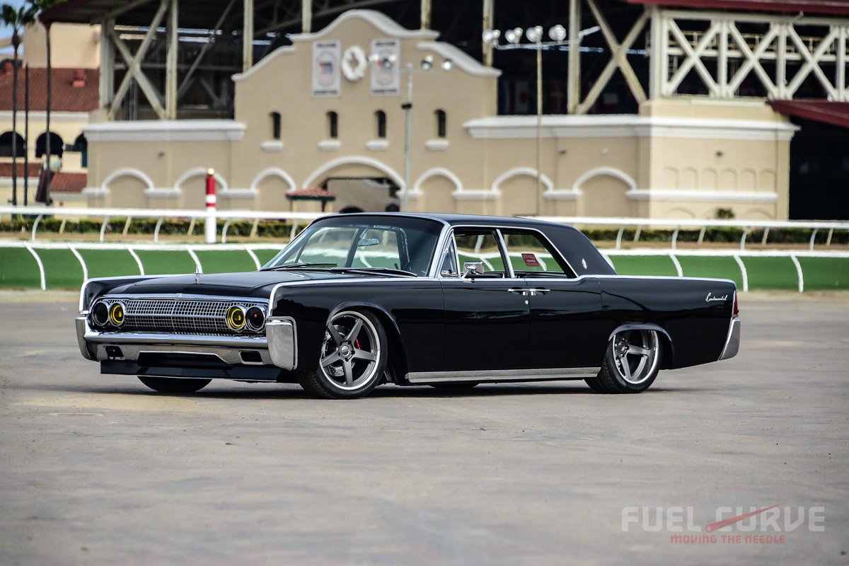 ForgelineWheels's tweet image. Built to disturb the peace? No better roar than a #protouring #Lincoln #Continental on #Forgeline #CF3C! forgeline.com/customer_galle…