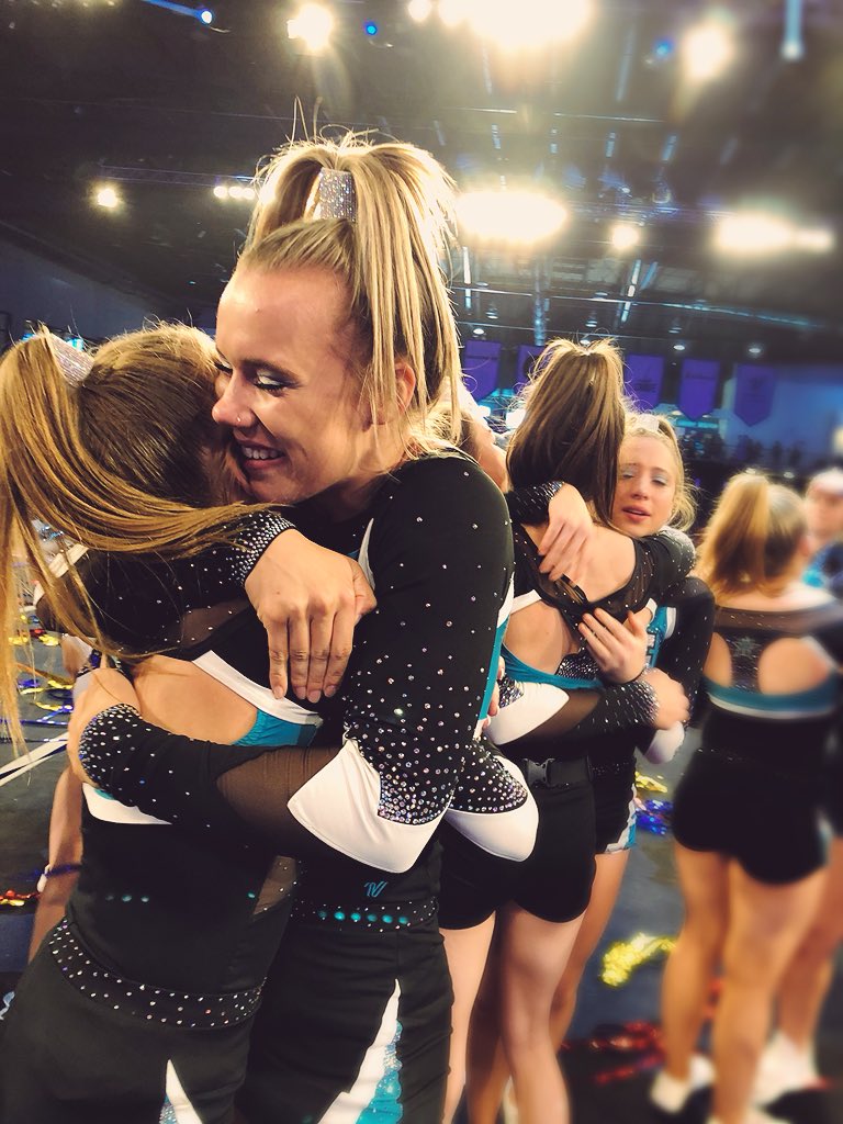 VarsityAllStar's tweet photo. Congratulations to Wylie Elite Diamonds, your International Senior Level 4 Summit Champions! #TheSummit18 https://t.co/abH5QkLyrj