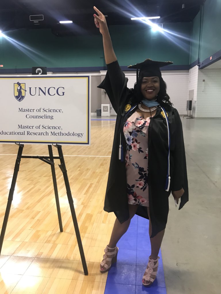 AwesomeNat_'s tweet photo. Nothing but God. ๐๐พ๐ฉ๐พโ๐ Graduation Day #BlackGradMagic https://t.co/2wKbn8KPoO