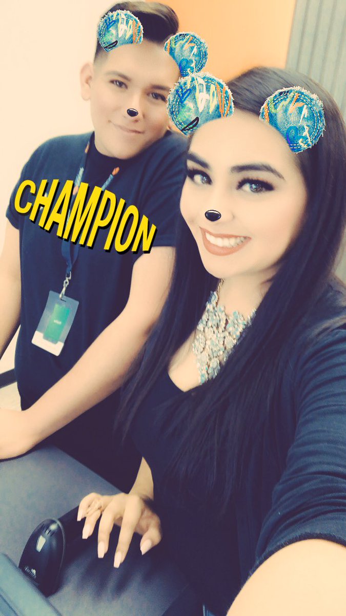 May the 4th be with you!!! A little side by side selling with <a href="/Wire_less_Tree/">Wireless_Tree</a> at their New 4.0 🙌🏼 #HappyStarWarsDay #StartingMayStrong #GetIt #Chewie #Boostastic #BoostNation #SGV