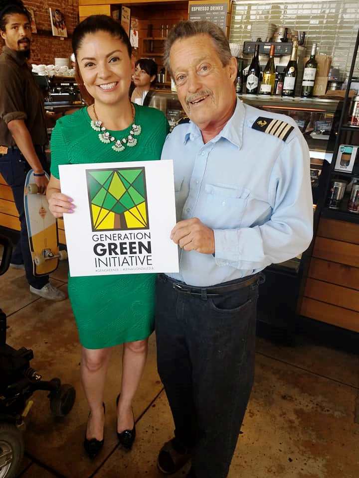 Algalita's tweet photo. The #LongBeach #EPSban is official!! Thank you to EVERYONE who supported this ban to make our city #foamfree!
#foamfreelbc #plasticpollution #foamban https://t.co/YZNucZ09hp