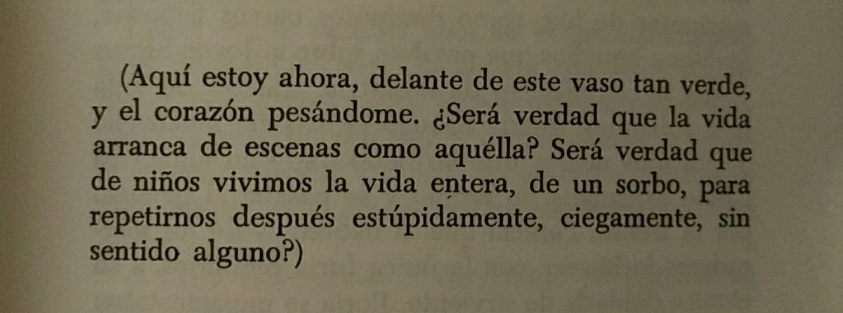 GemaMatm's tweet photo. Aquí estoy ahora, delante de este vaso tan verde, y el corazón pesándome. #leersustentaelalma #AMMatute #Primeramemoria https://t.co/FRRhCEldMc