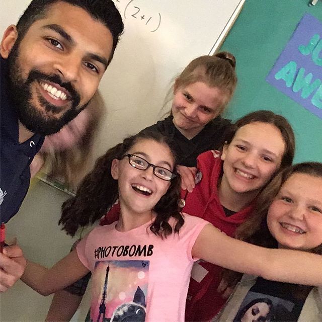 HeyMrNaiker's tweet image. Photobombed! Two of my favorite things about this photo are the blurred student behind me and that we have 2 + 1 written on the board #acceleratedmath #nerdfest2018 #thesaberlife #iteachmath #photobomb ift.tt/2FLch45