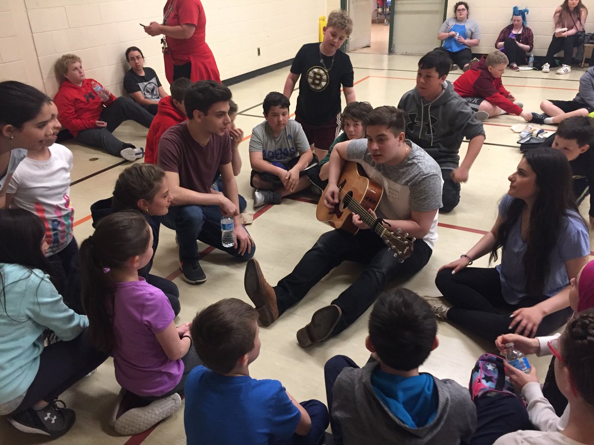 mrs_s_peterson's tweet image. Project Smile:) 2018 Couldn&apos;t be prouder of my grade 11 students who did a fantastic job! Thank you Holy Cross students and staff for your participation and support! #TBTEngineering #St. @TBCDSB_Ignatius