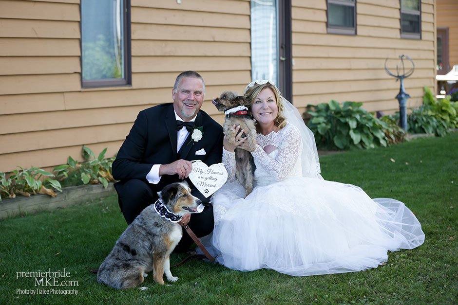 PremierBrideWI's tweet photo. Jacqueline &amp; Mark’s Magical Outdoor Wedding at West Bend Country Club https://t.co/wTCK2ZhYPZ https://t.co/dRkLDa8U49